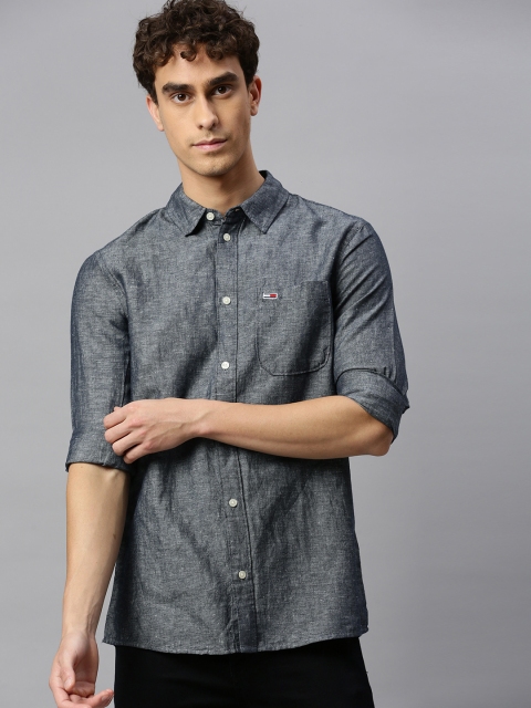 

Tommy Hilfiger Men Charcoal Grey Regular Fit Solid Casual Shirt
