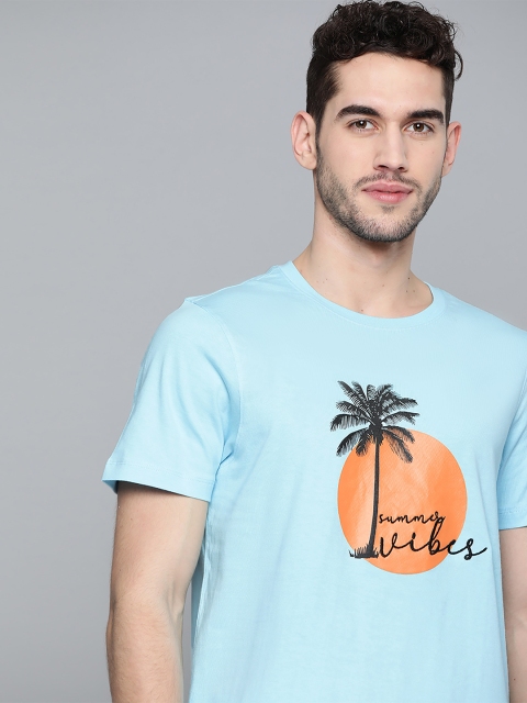 

Mast & Harbour Men Blue & Orange Pure Cotton Printed Round Neck T-shirt
