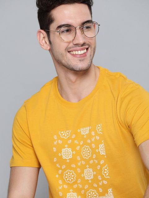 

Mast & Harbour Men Mustard Yellow & White Printed Pure Cotton Round Neck T-shirt