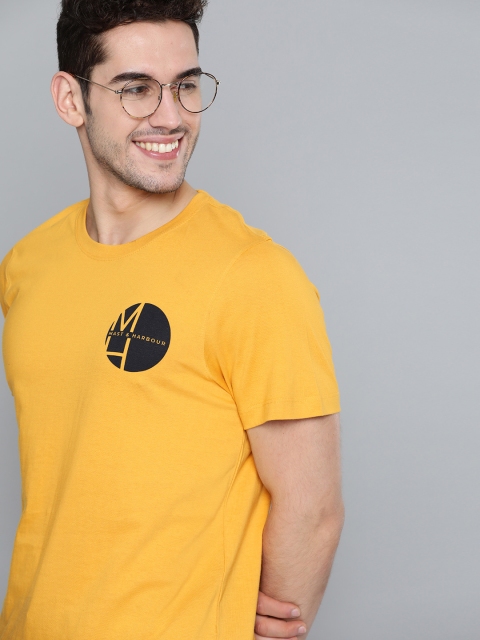 

Mast & Harbour Men Mustard Yellow Pure Cotton Solid Round Neck T-shirt