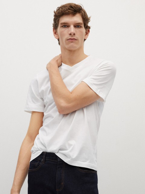 

MANGO MAN White Solid Sustainable Organic Cotton V-Neck T-shirt