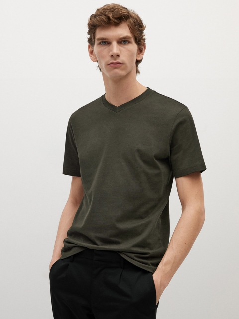

MANGO MAN Green Organic Cotton Solid V-Neck T-shirt