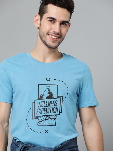 

Mast & Harbour Men Blue & Black Printed Pure Cotton Round Neck T-shirt