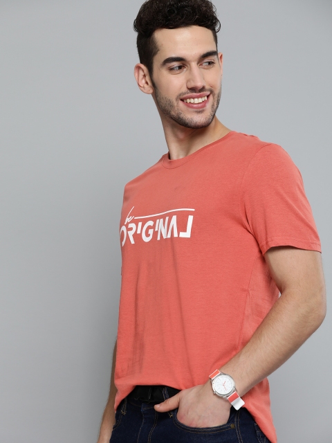 

Mast & Harbour Men Coral Pink & White Pure Cotton Printed Round Neck T-shirt