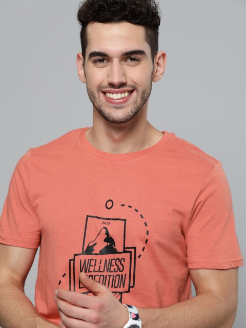 

Mast & Harbour Men Pink & Black Pure Cotton Printed Round Neck T-shirt