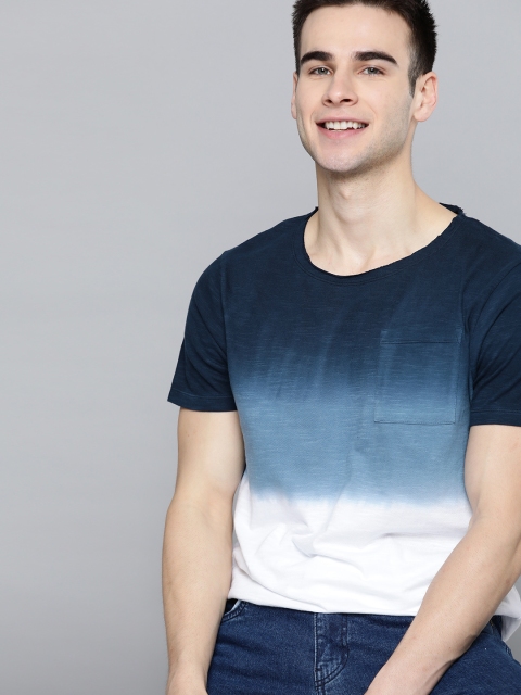 

Mast & Harbour Men Blue & White Pure Cotton Dyed Round Neck T-shirt