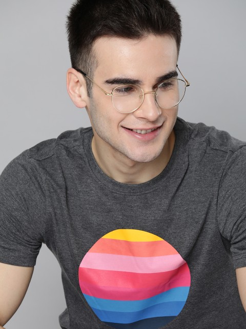 

Mast & Harbour Men Charcoal Grey & Pink Printed Solid Round Neck T-shirt