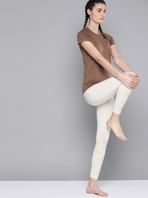 

HRX By Hrithik Roshan Women Twillight Mauve Solid Seamless Rapid-Dry Antimicrobial Yoga Tshirt, Brown