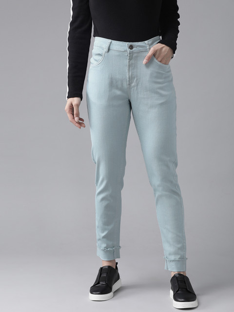

Roadster Women Blue Solid Mid-Rise Clean Look Stretchable Jeans with Frayed Hem