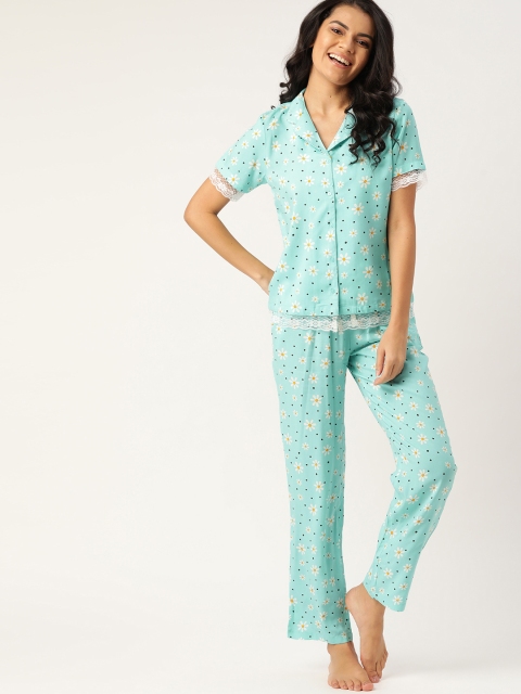 

DressBerry Women Blue & White Printed Night suit