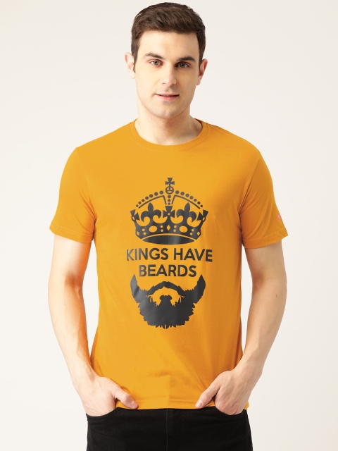 

PRINTOCTOPUS Men Mustard Yellow & Black Pure Cotton Printed Round Neck T-shirt