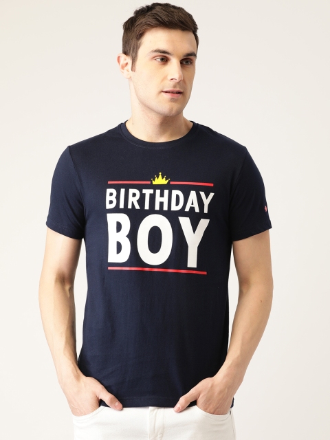 

PRINTOCTOPUS Men Navy Blue White Printed Round Neck Pure Cotton T-shirt