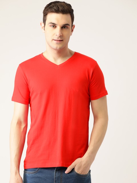

PRINTOCTOPUS Men Red Solid Pure Cotton V-Neck T-shirt