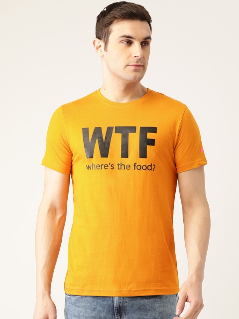 

PRINTOCTOPUS Men Mustard Yellow & Black Printed Round Neck T-shirt