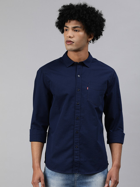 

Levis Men Navy Blue Slim Fit Solid Casual Shirt