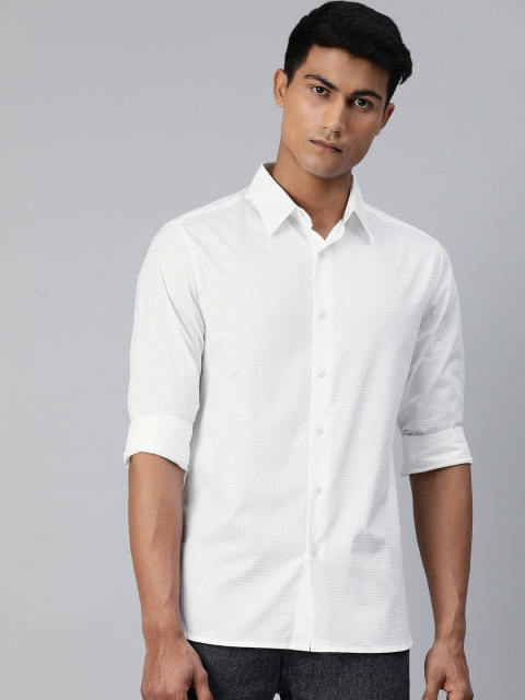 

Levis Men White Slim Fit Checked Casual Shirt
