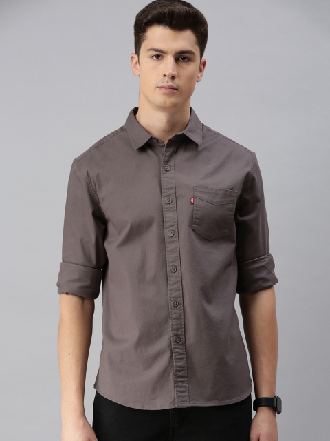

Levis Men Grey Slim Fit Solid Casual Shirt