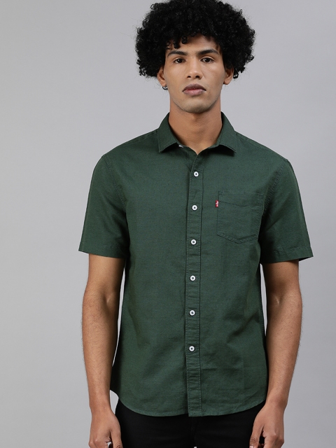 

Levis Men Green Slim Fit Solid Casual Shirt