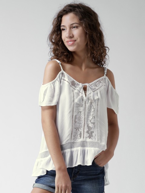 

FOREVER 21 White Cold Shoulder Lace Detail Top