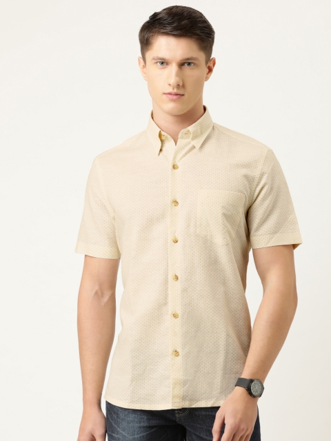 

Burnt Umber Men Beige & Black Micro Ditsy Print Slim Fit Casual Shirt