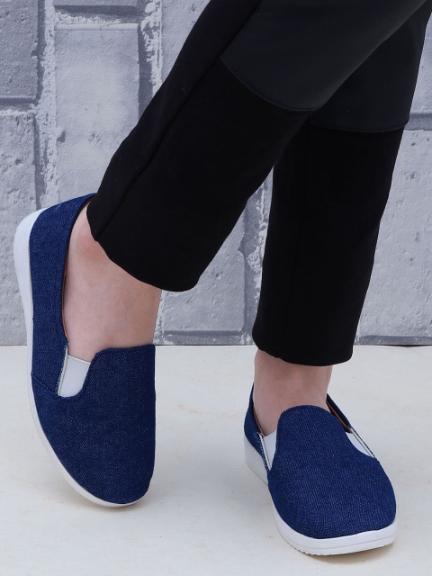 

DChica Unisex Kids Navy Blue Slip-On Sneakers