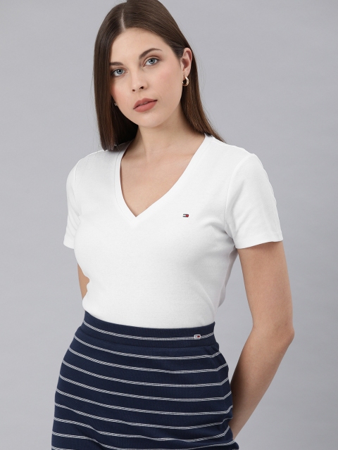 

Tommy Hilfiger Women White Solid V-Neck T-shirt