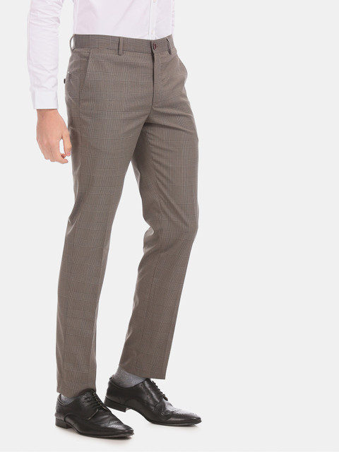 

True Blue Men Brown Slim Fit Checked Formal Trousers