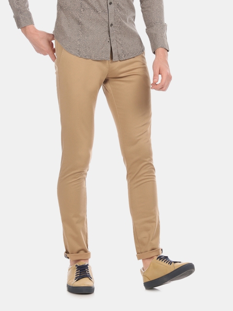 

True Blue Men Khaki Slim Fit Solid Chinos