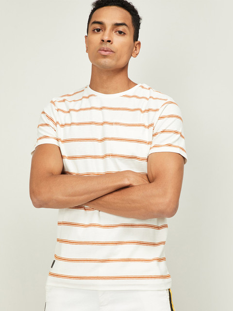 

UCLA Men White Striped Round Neck T-shirt