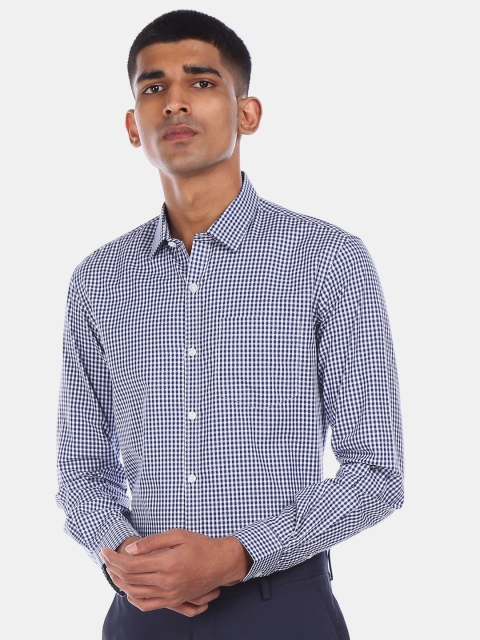 

Excalibur Men Navy Blue & White Regular Fit Checked Casual Shirt