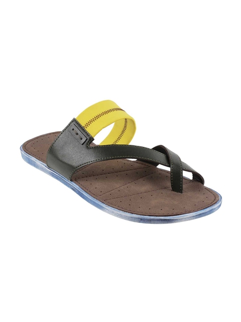 

Metro Men Yellow & Black Comfort Sandals