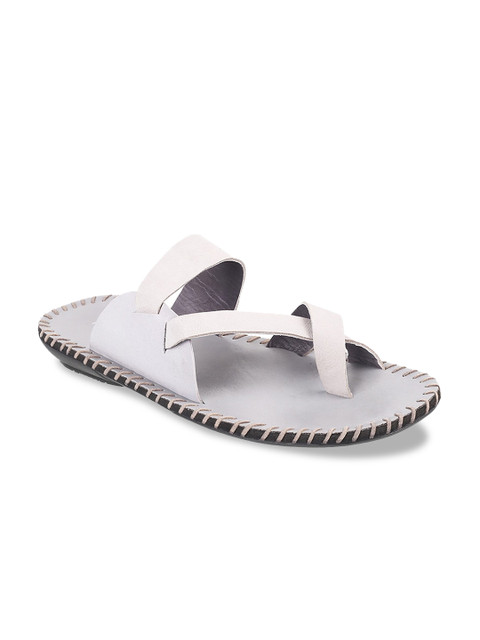 

Metro Men White Solid Leather Comfort Sandals