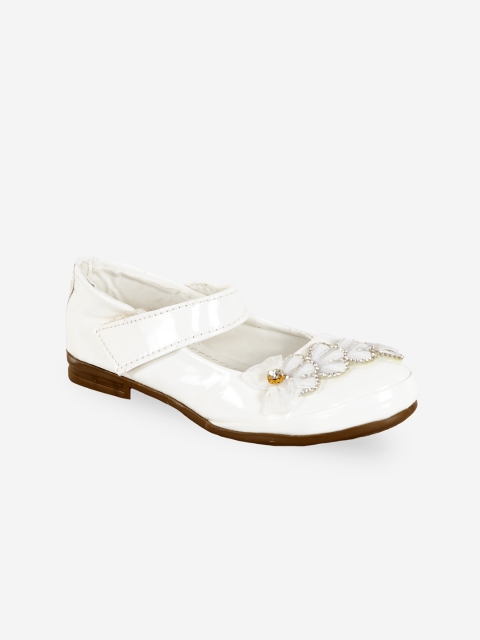 

YK Girls White Embellished Ballerinas