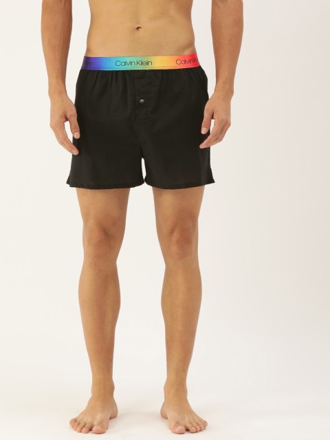 

Calvin Klein Underwear Men Black Solid Boxers NB2772UB1
