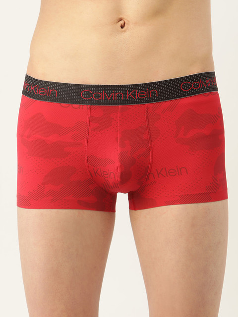 

Calvin Klein Underwear Men Red AIR FX Tech Micro Low Rise Abstract Print Trunks