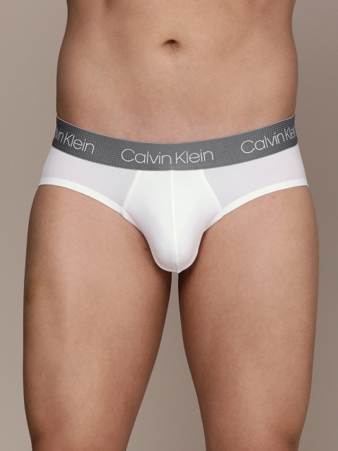 

Calvin Klein Underwear Men White Solid Briefs NB2752100