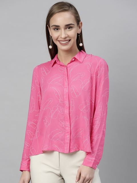 

Vero Moda Women Pink & White Regular Fit Printed Casual Shirt