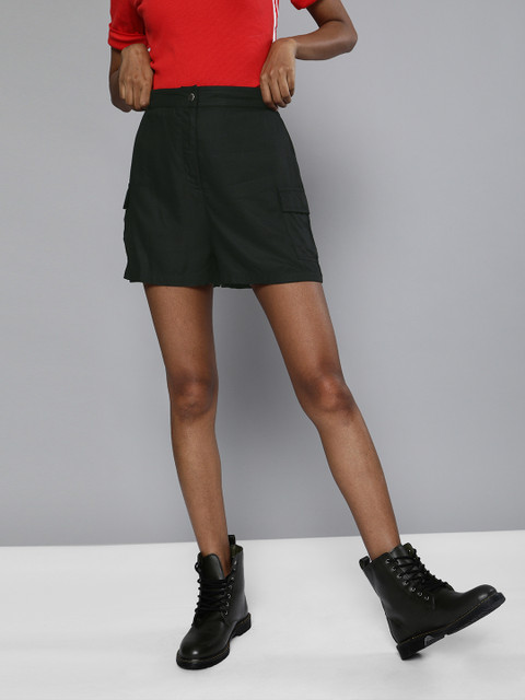 

Mast & Harbour Women Black Solid Regular Shorts