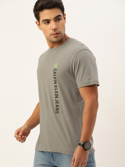 

Calvin Klein Jeans Men Beige Embroidered Round Neck T-shirt