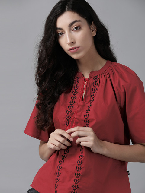 

Roadster Women Maroon Pure Cotton Embroidered Tie-Up Neck Regular Top