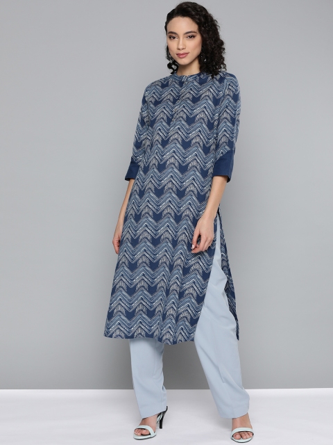 

HERE&NOW Women Navy Blue & Off-White Pure Cotton Chevron Print Straight Kurta