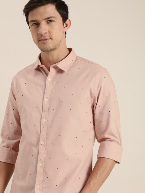 

INVICTUS Men Coral & Black Slim Fit Printed Shirt