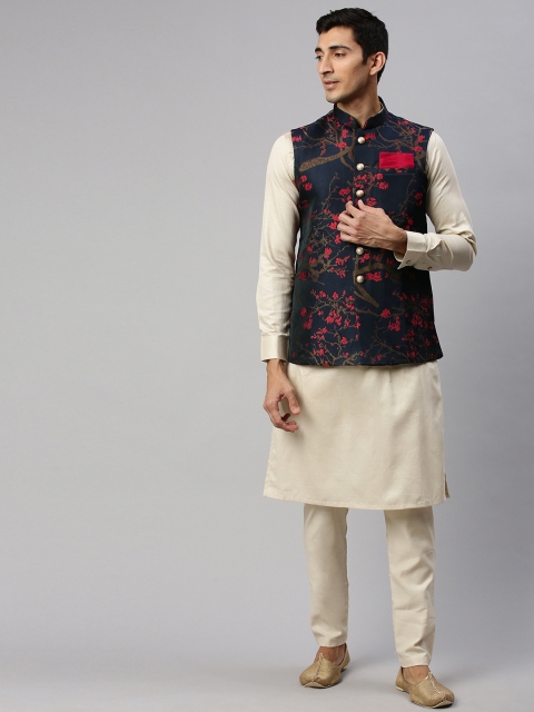 

Manyavar Men Cream-Coloured Solid Kurta with Churidar & Nehru Jacket
