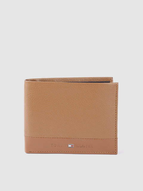 

Tommy Hilfiger Men Tan Brown Textured Leather Two Fold Wallet