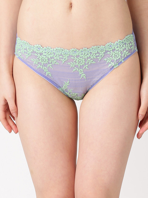 

Wacoal Women Lavender Lace Bikini Briefs 64391-571