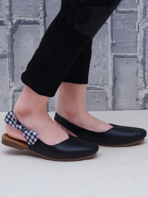 

DChica Girls Black Solid Ballerinas