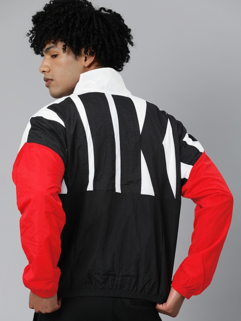 

Nike Men White Colourblocked Sporty Jacket