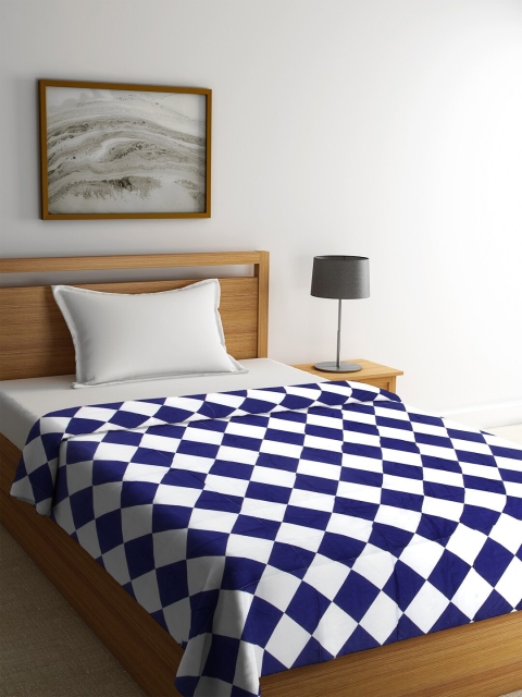 

BOMBAY DYEING Navy Blue & White Printed Mild Winter 550 GSM Single Bed Quilt