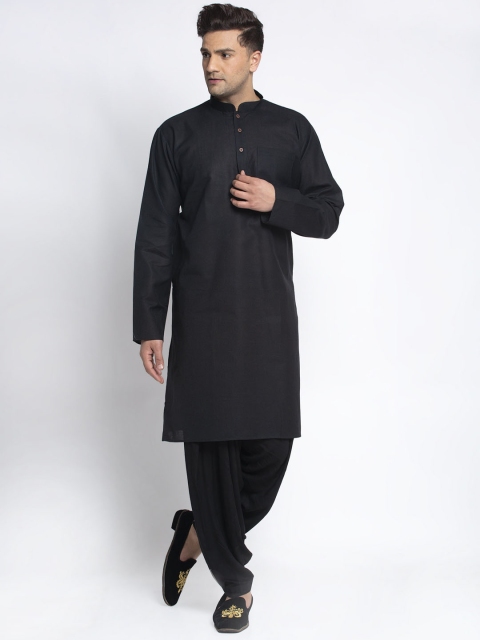 

MAXENCE Men Black Solid Kurta with Dhoti Pants
