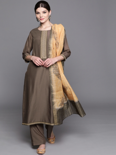 

Inddus Women Olive Green Yoke Design Kurta with Palazzos & Dupatta